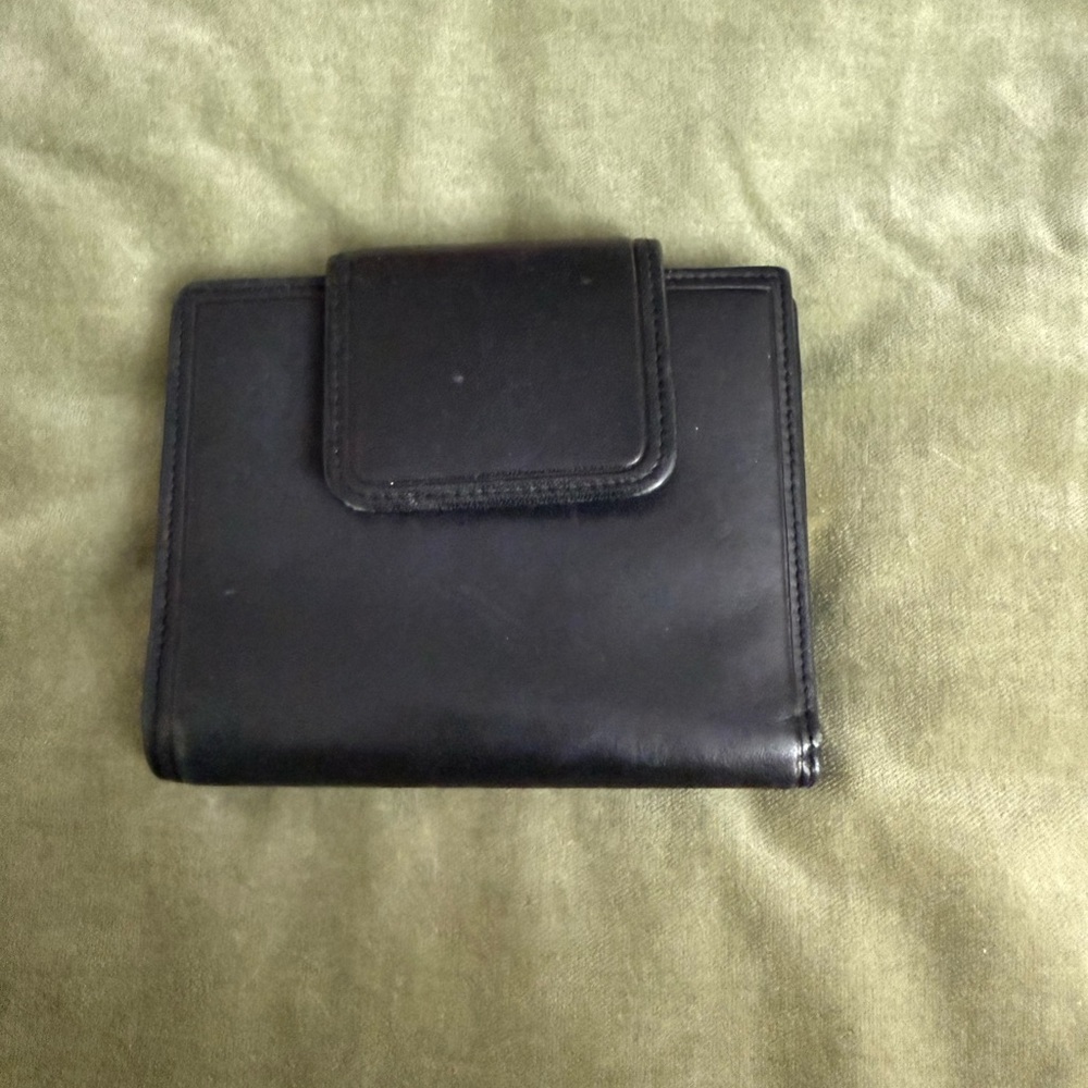 Vintage Buxton Black Leather bifold Wallet with Coin Purse